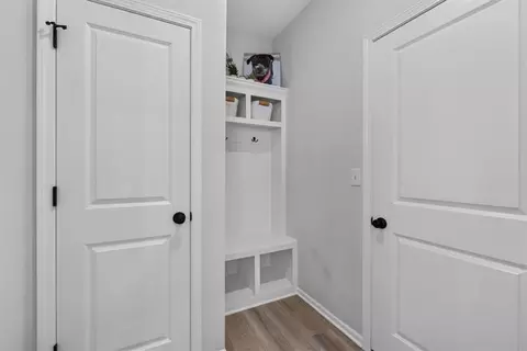 Entry Way - 27403 E Cedar Grove Dr, Lees Summit, MO 64086 photo 3 of 4
