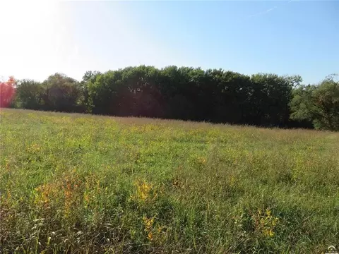 7701 Ferguson Rd, Ozawkie, KS 66070 photo 2