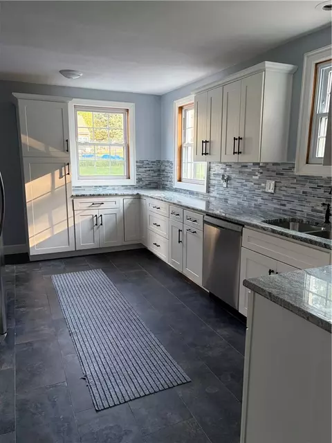 429 N Van Brunt Blvd, Kansas City, MO 64123