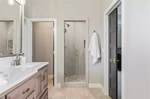 Bath - 15382 162nd St, Olathe, KS 66062 photo 2 of 3