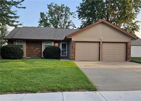 2213 NW 84th Ter, Kansas City, MO 64154