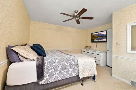 Bedroom - 900 SW Murray Rd, Lees Summit, MO 64081 photo 6 of 7