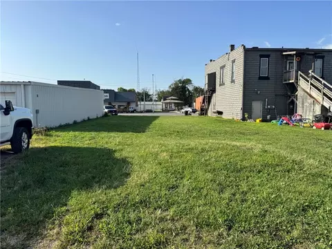 119 121 E Main St, Drexel, MO 64742 photo 2