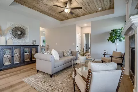 Living - 20510 Millview Rd, Spring Hill, KS 66083 photo 2 of 4
