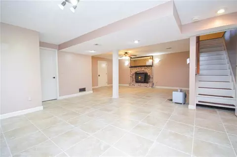 Living - 18705 E Independence Ave, Independence, MO 64056 photo 7 of 10