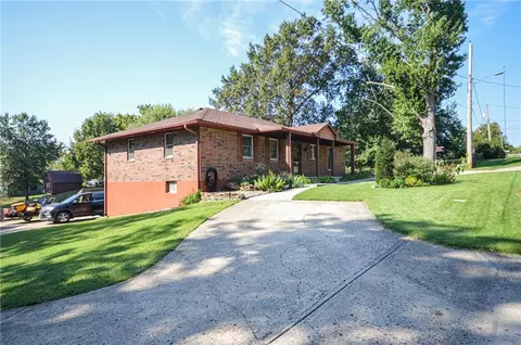 Exterior - 18705 E Independence Ave, Independence, MO 64056 photo 5 of 17
