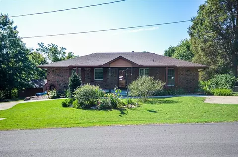 Exterior - 18705 E Independence Ave, Independence, MO 64056 photo 2 of 17
