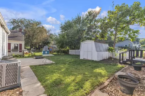 Exterior - 102 S Chestnut St, Cameron, MO 64429 photo 3 of 5