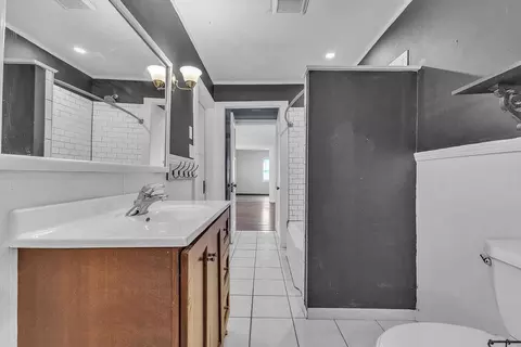 Bath - 102 S Chestnut St, Cameron, MO 64429 photo 3 of 5