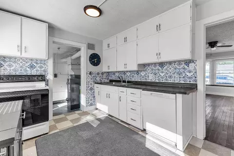 Kitchen - 102 S Chestnut St, Cameron, MO 64429 photo 2 of 4