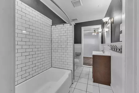 Bath - 102 S Chestnut St, Cameron, MO 64429 photo 1 of 5