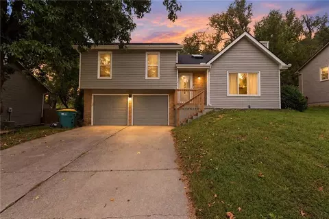 11312 W 77th St, Shawnee, KS 66214