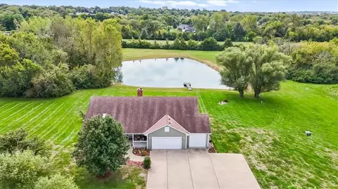View/Area - 7401 155 St, Belton, MO 64012 photo 2 of 7