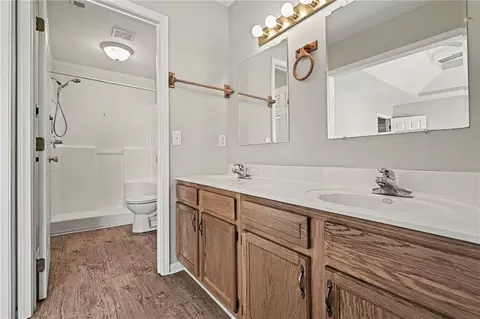 Bath - 503 Howard Rd, Trimble, MO 64492 photo 1 of 3