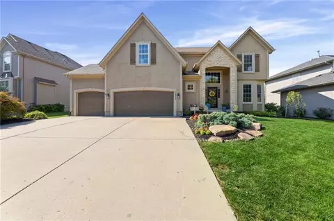 10952 S Barth Rd, Olathe, KS 66061