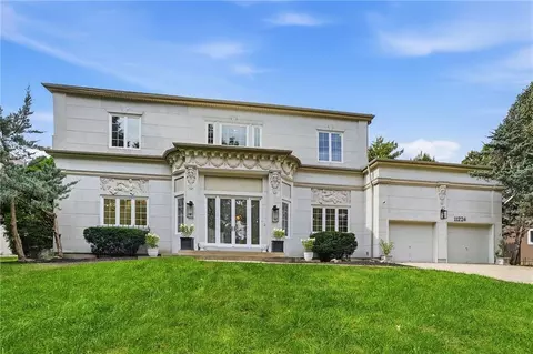 11224 Rosewood St, Leawood, KS 66211