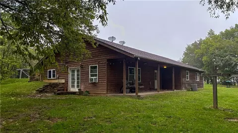 7720 State Route C, Rosendale, MO 64483