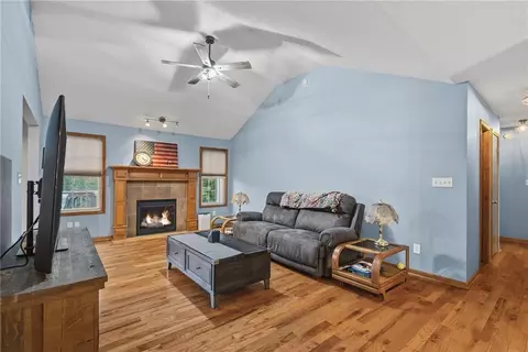 Living - 307 Leander St, Eudora, KS 66025 photo 1 of 3