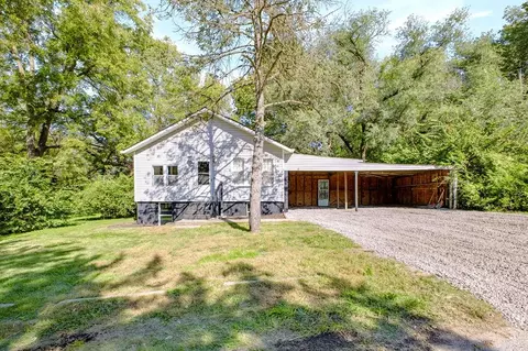3412 S 11th Street Rd, Saint Joseph, MO 64503