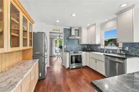 Kitchen - 4082 SW Marline Dr, Lees Summit, MO 64082 photo 4 of 6