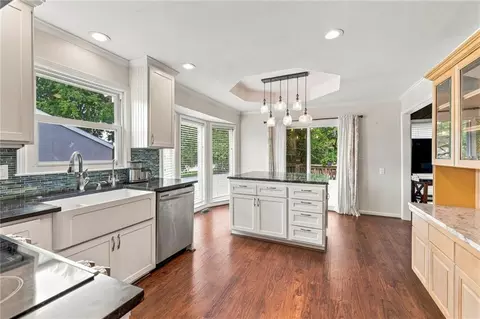 Kitchen - 4082 SW Marline Dr, Lees Summit, MO 64082 photo 6 of 6