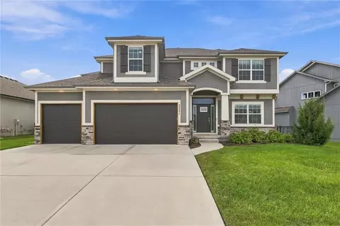 25371 W 146 St, Olathe, KS 66061