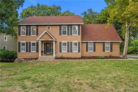 11104 W 109th Ter, Overland Park, KS 66210