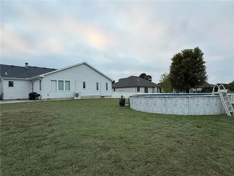 Exterior - 112 Johns Ct, Frontenac, KS 66763 photo 3 of 5
