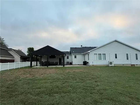 Exterior - 112 Johns Ct, Frontenac, KS 66763 photo 2 of 5