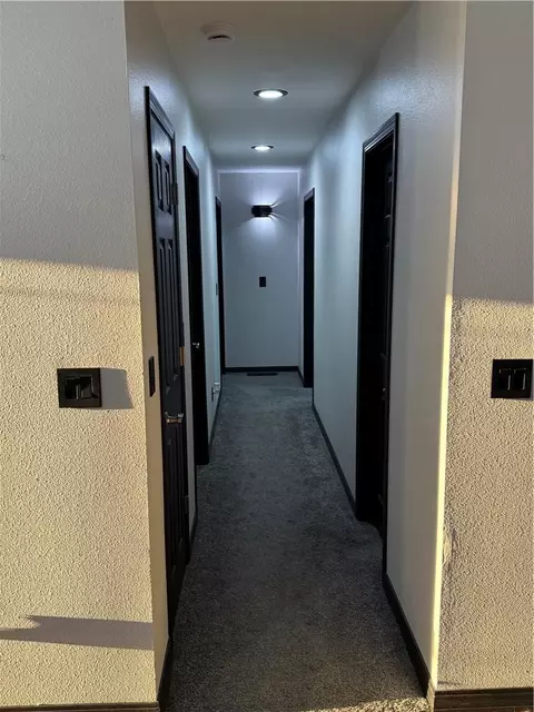 Entry Way - 112 Johns Ct, Frontenac, KS 66763 photo 1 of 1