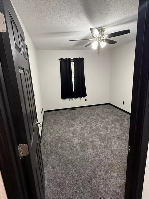 Bedroom - 112 Johns Ct, Frontenac, KS 66763 photo 1 of 7