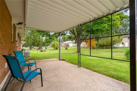 Exterior - 13213 E 44th St, Independence, MO 64055 photo 4 of 8