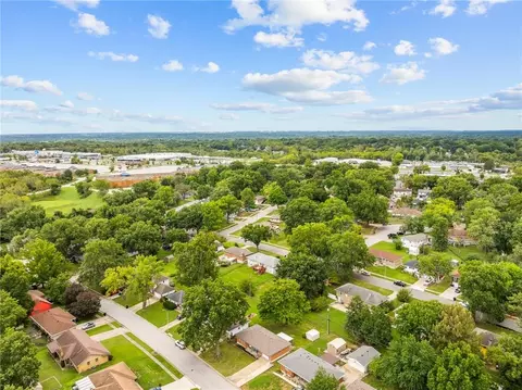 View/Area - 13213 E 44th St, Independence, MO 64055 photo 4 of 4
