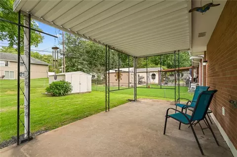 Exterior - 13213 E 44th St, Independence, MO 64055 photo 5 of 8