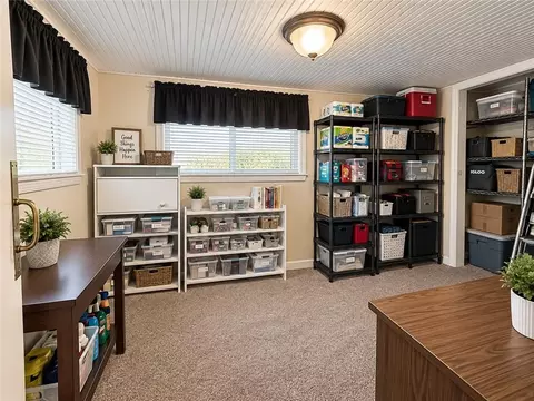 406 Devon St, Independence, MO 64055 photo 3