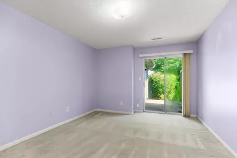 Bedroom - 304 E Hansen Ct, Independence, MO 64055 photo 2 of 4