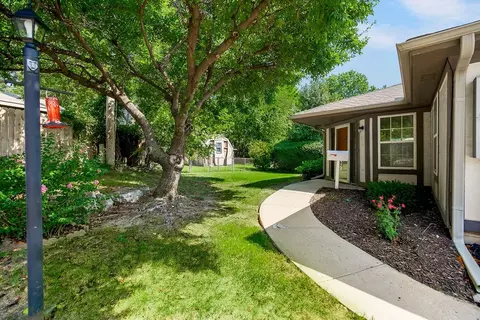 Exterior - 304 E Hansen Ct, Independence, MO 64055 photo 5 of 5