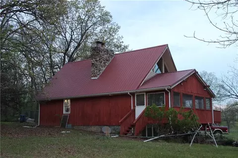 Exterior - 11 Spruce St, Greenfield, MO 65661 photo 6 of 9