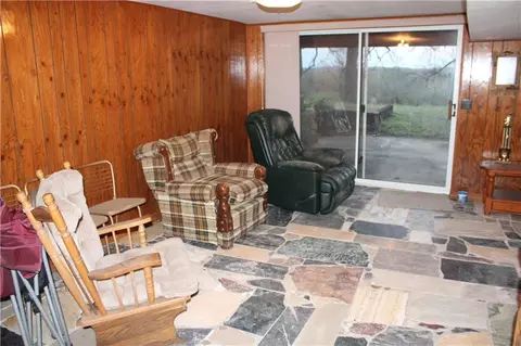 Living - 11 Spruce St, Greenfield, MO 65661 photo 11 of 12