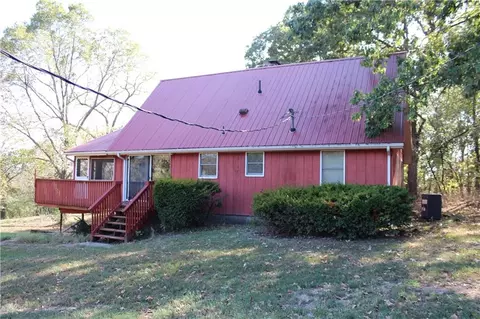 Exterior - 11 Spruce St, Greenfield, MO 65661 photo 3 of 9