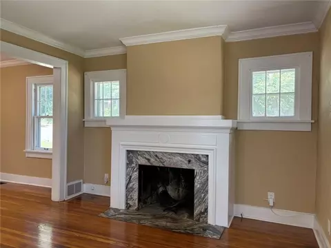 Living - 2244 Eugene Field Ave, Saint Joseph, MO 64505 photo 4 of 6