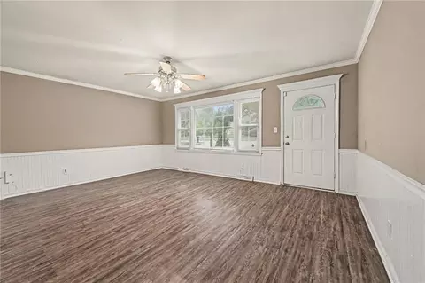Living - 2425 S Lees Summit Rd, Independence, MO 64055 photo 2 of 3