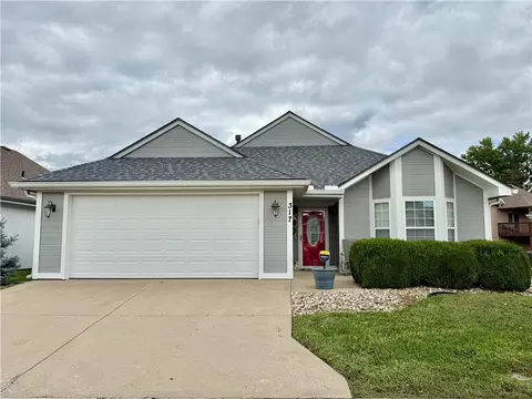 317 NW Vail Ct, Blue Springs, MO 64014