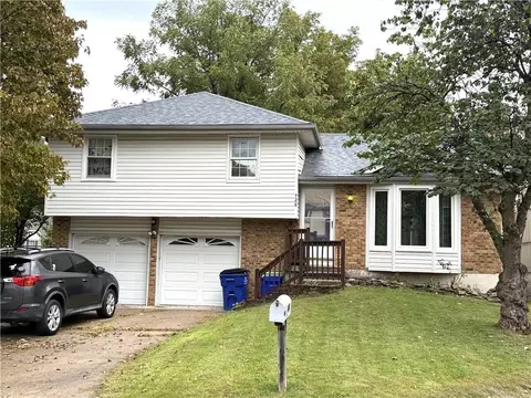 726 Trant St, Edwardsville, KS 66111