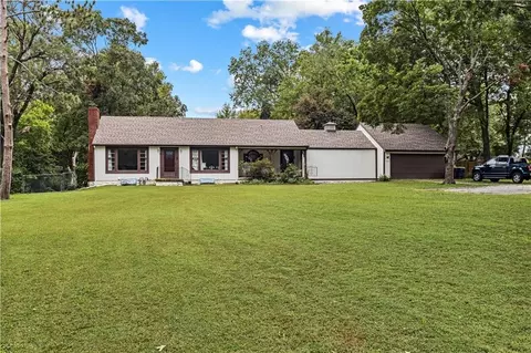 9800 Eastern Ave, Kansas City, MO 64134