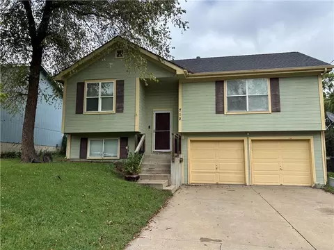 712 Rees St, Leavenworth, KS 66048
