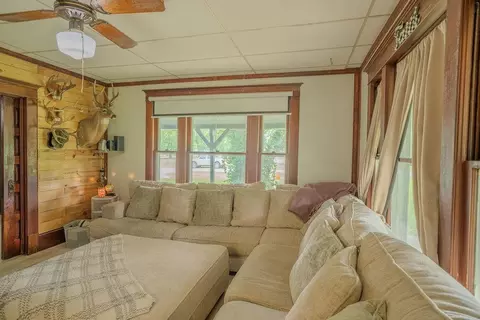 Living - 203 E Sycamore St, Weir, KS 66781 photo 3 of 4