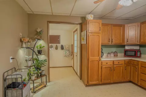 Entry Way - 203 E Sycamore St, Weir, KS 66781 photo 2 of 2