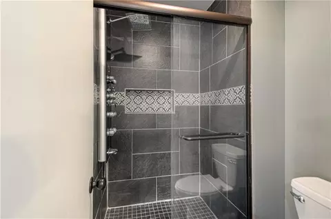 Bath - 8533 Hall St, Lenexa, KS 66216 photo 2 of 5