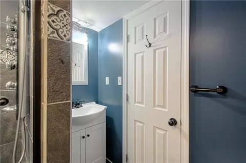 Bath - 8533 Hall St, Lenexa, KS 66216 photo 5 of 5